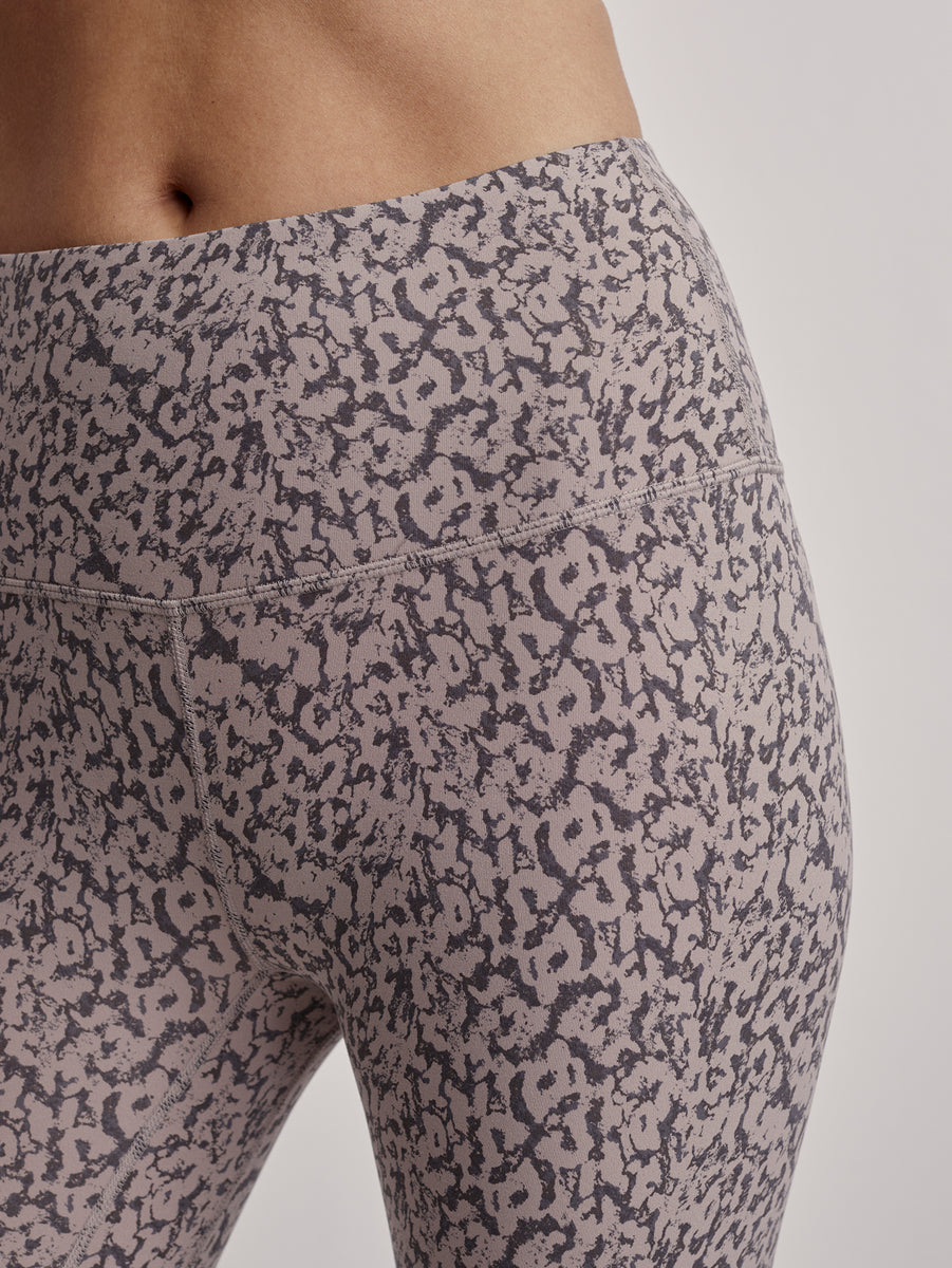 Varley Let s Move High Rise Legging 25 Deep Rose Cheetah Yogamatters