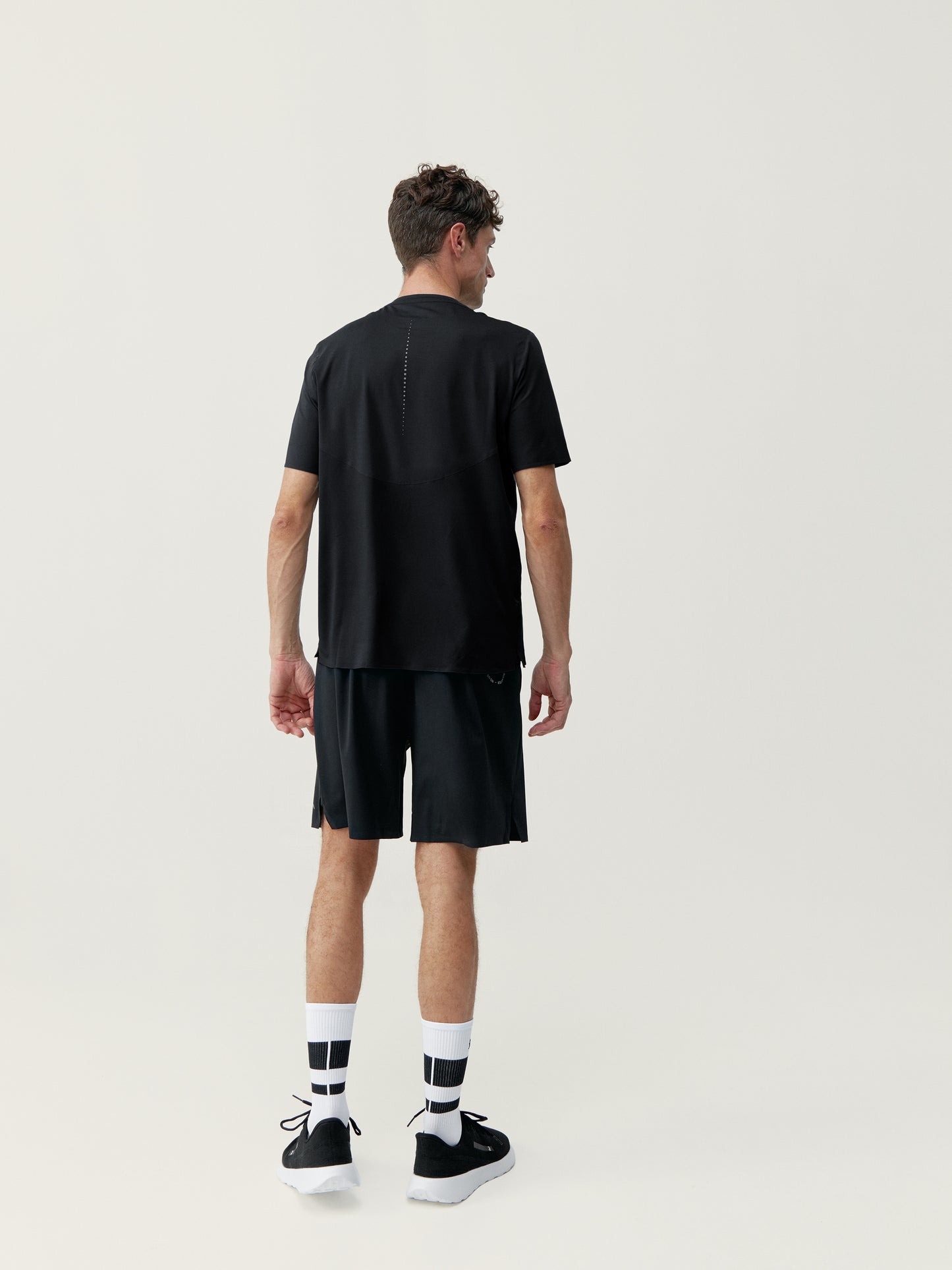 Born Living Yoga Seo T-Shirt - Black