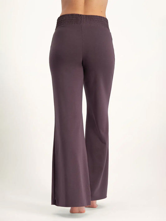 Urban Goddess Flow Wide-Leg Yoga Pants - Berry
