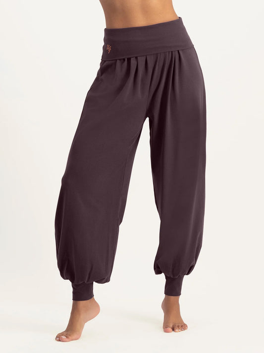 Urban Goddess Rhea Pants - Berry