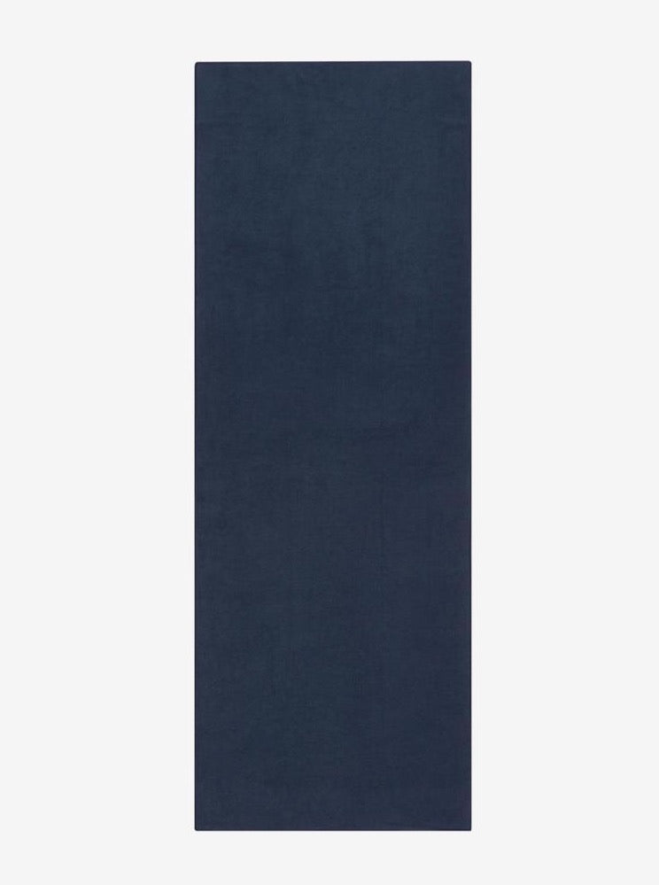 Navy blue yoga mat, non-slip texture, eco-friendly material, high-resolution front view, exercise mat for yoga and fitness, durable and thick for comfort
