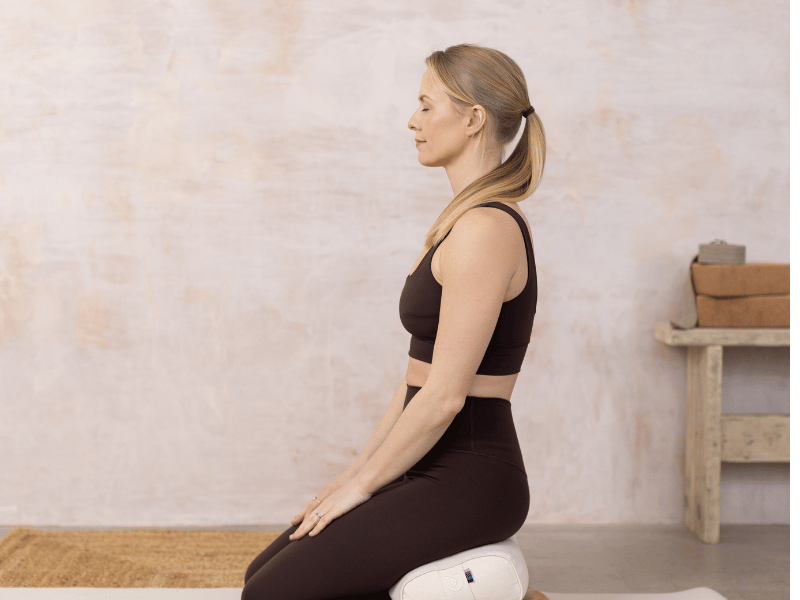 Meaning Behind the Mudra: Ushas Mudra ‘Dawn Mudra’ for new Beginnings & Positive Change