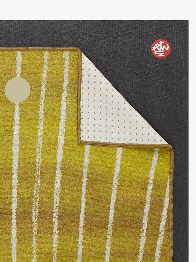 Manduka Yogitoes Yoga Mat Towel - Deep Sol