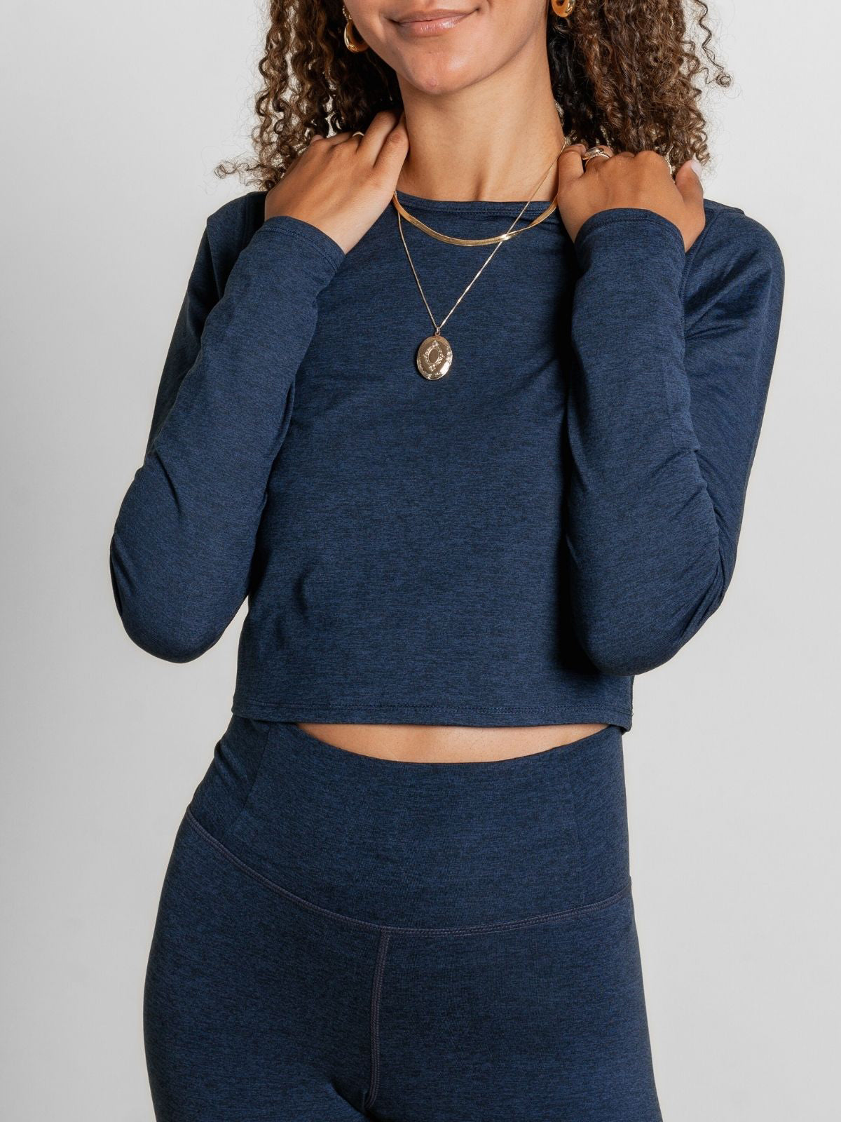 Girlfriend Collective Reset Lift Cropped Long Sleeve - Midnight