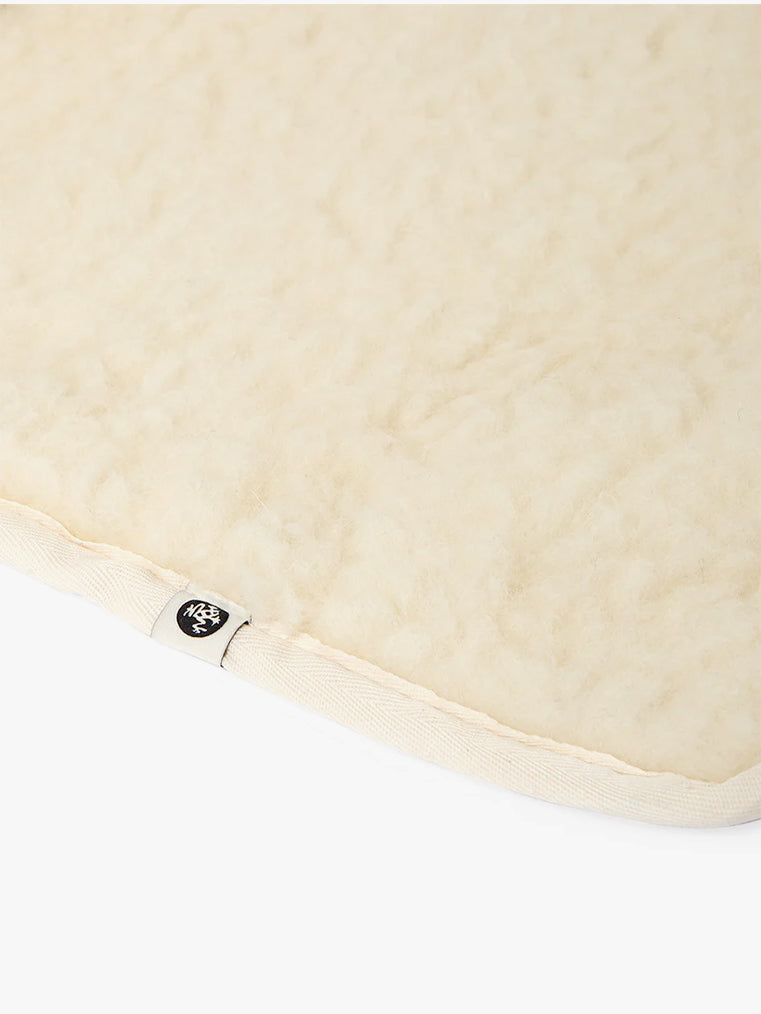 Manduka Ratio Merino Wool Relaxation Mat - Natural