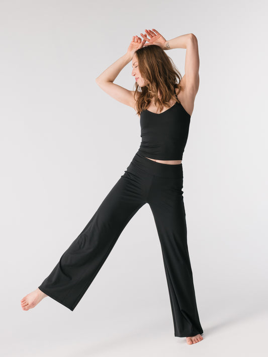 Girlfriend Collective Jada Straight Leg Pants- Black