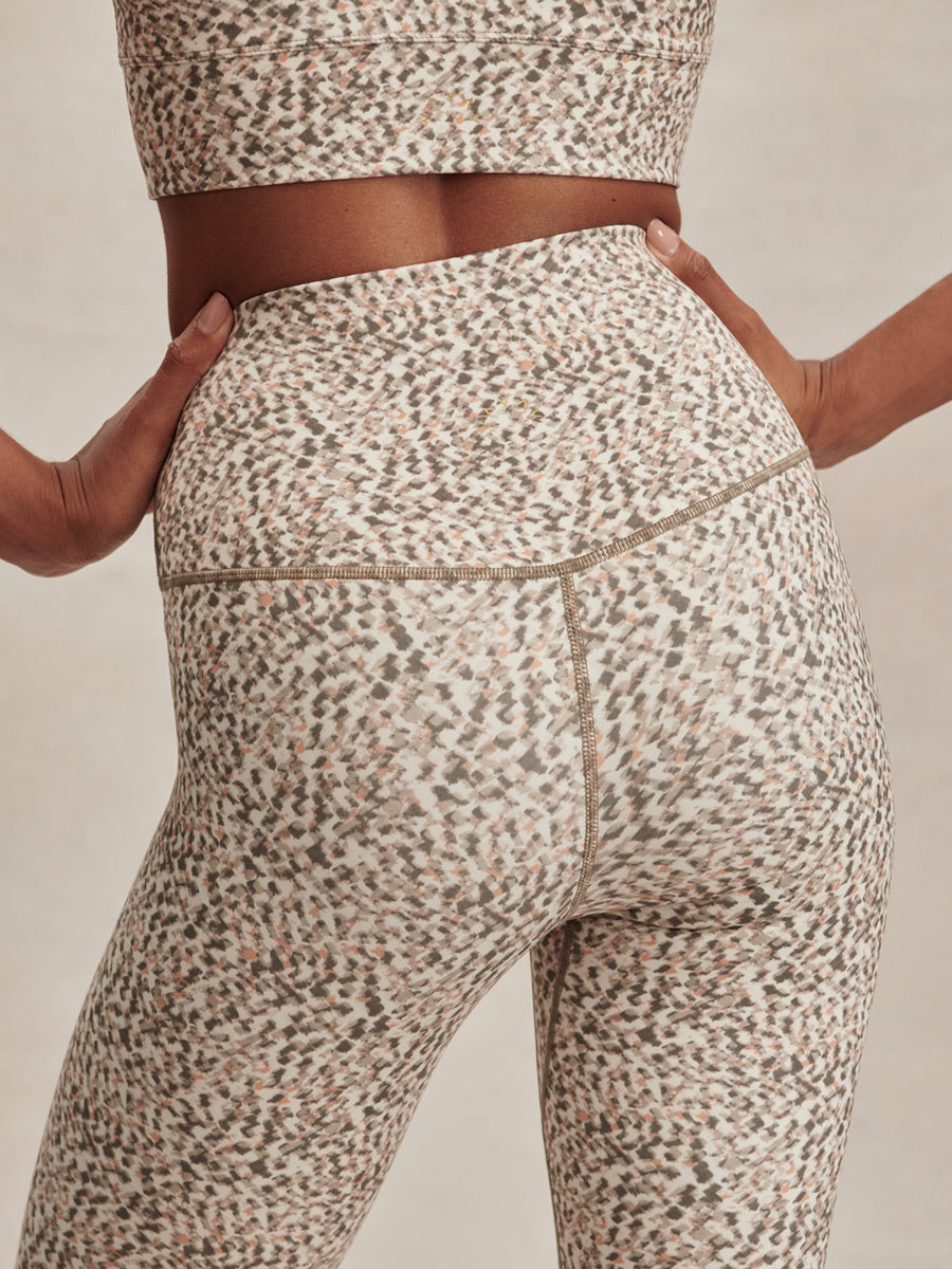 Varley Freesoft High Rise Legging 25 - Ivory Abstract Feather