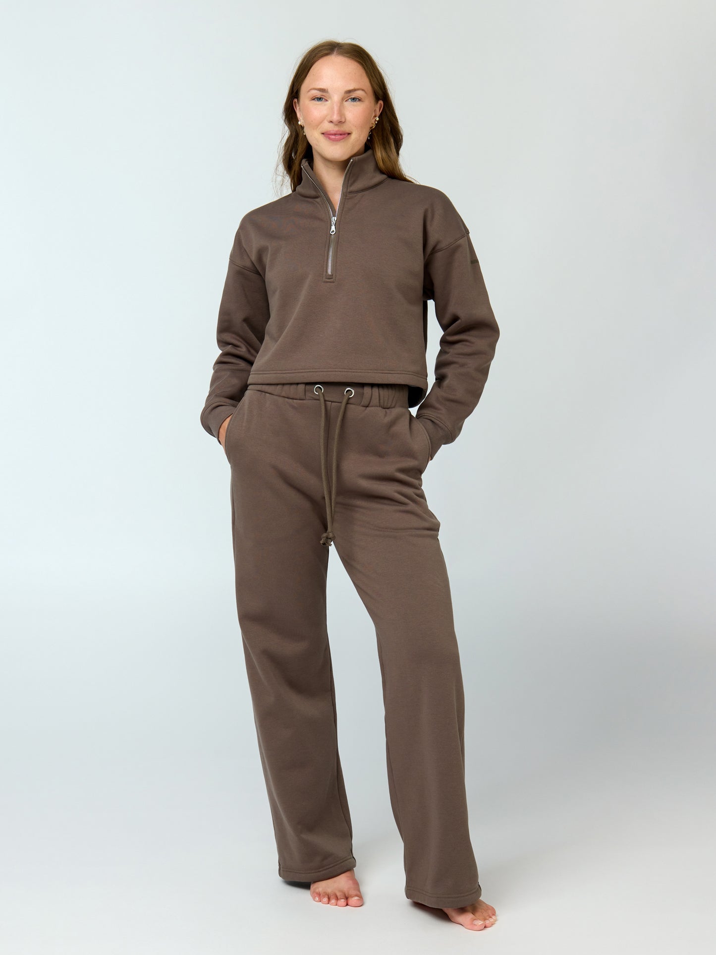 Girlfriend Collective Millie Straight Leg Sweatpant - Mink