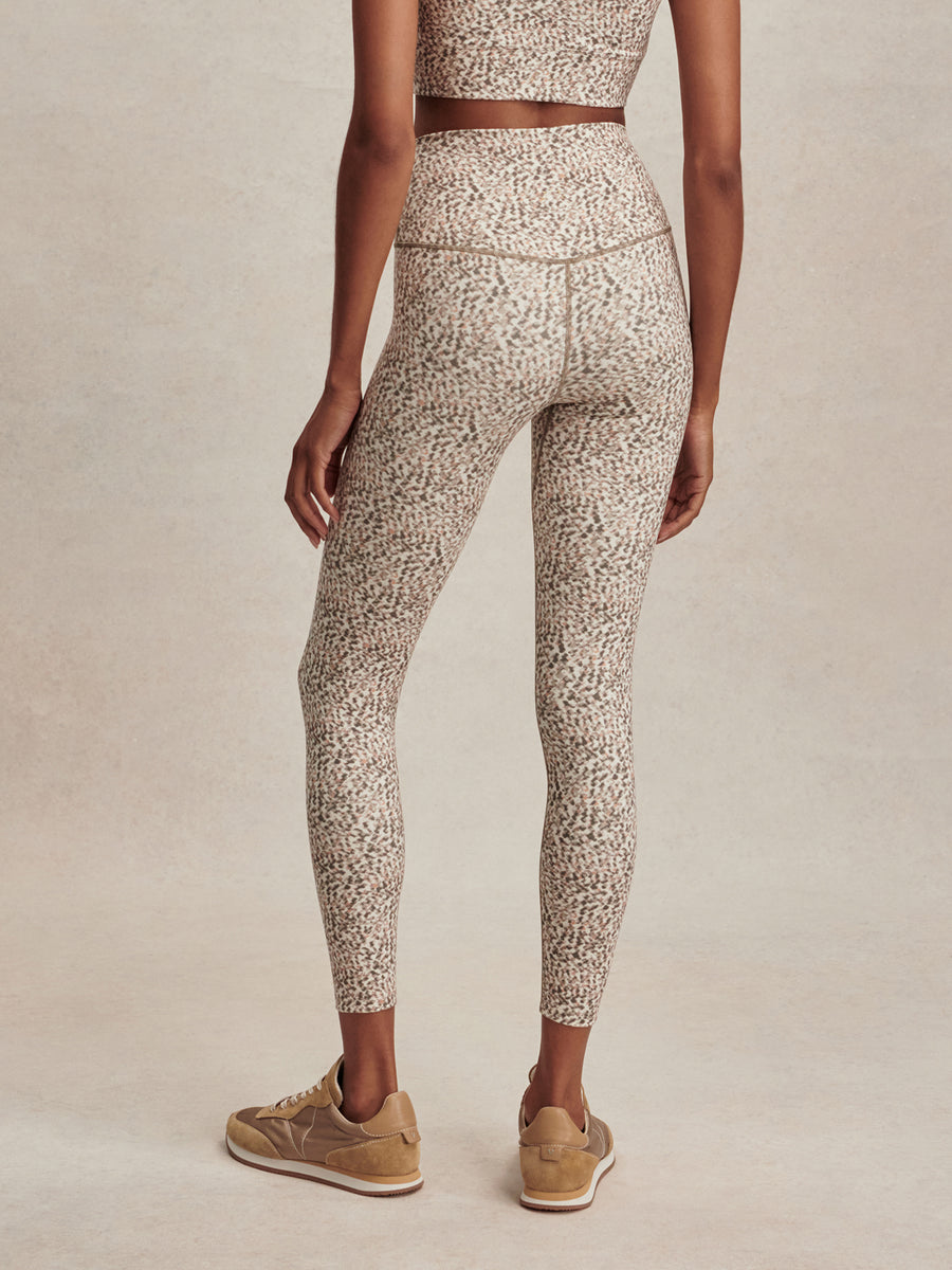 Varley Freesoft High Rise Legging 25 - Ivory Abstract Feather