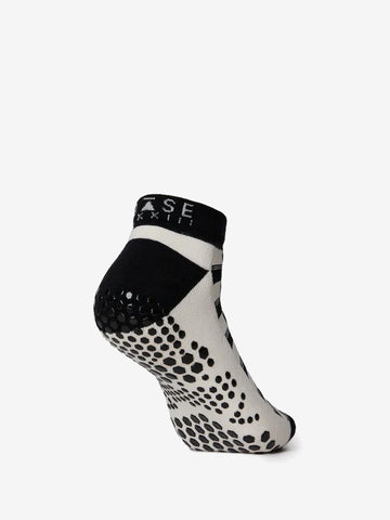 Base 33 Low Rise Grip Socks - Checkers