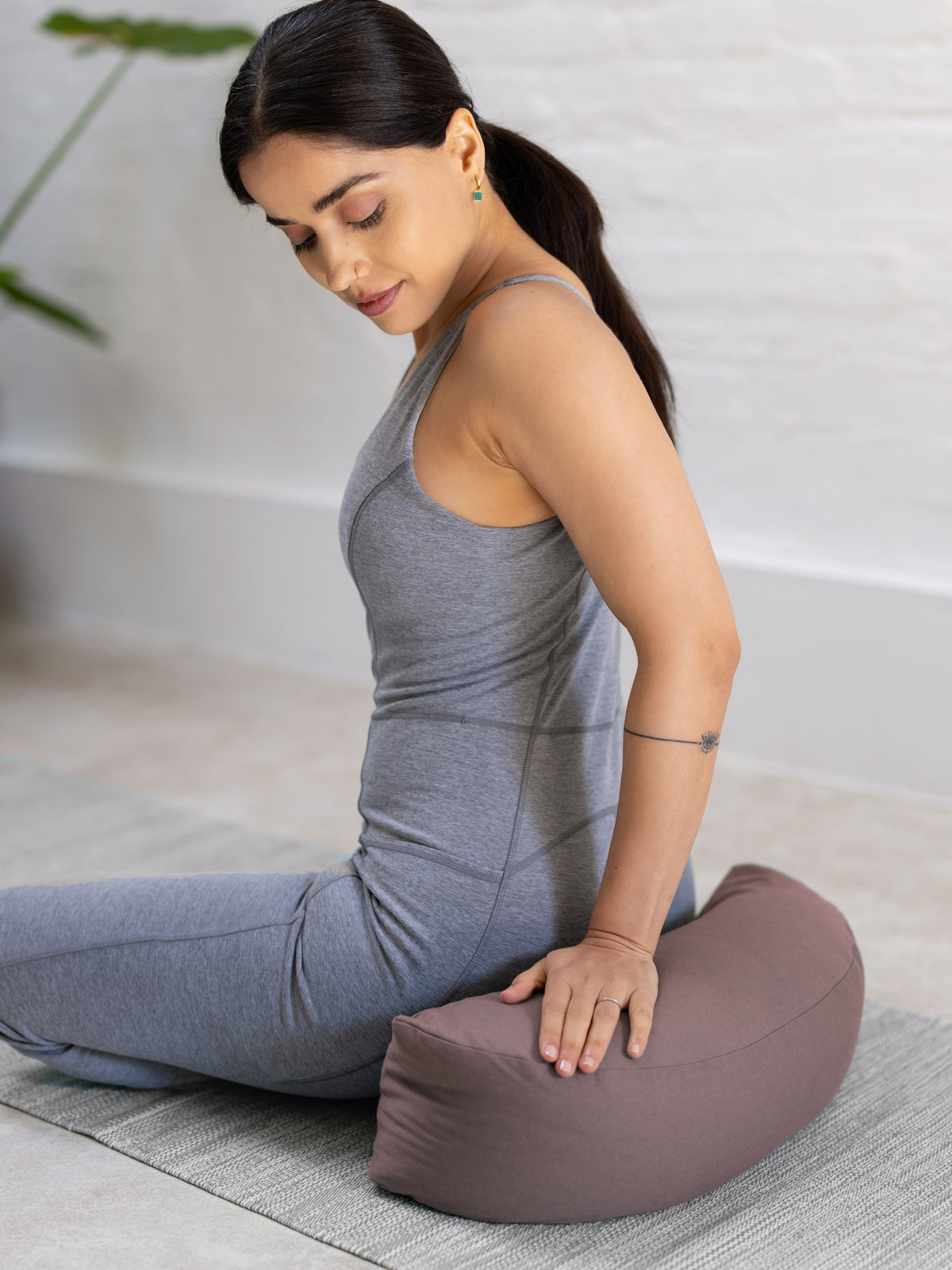Yogamatters Organic Cotton Contour Meditation Cushion