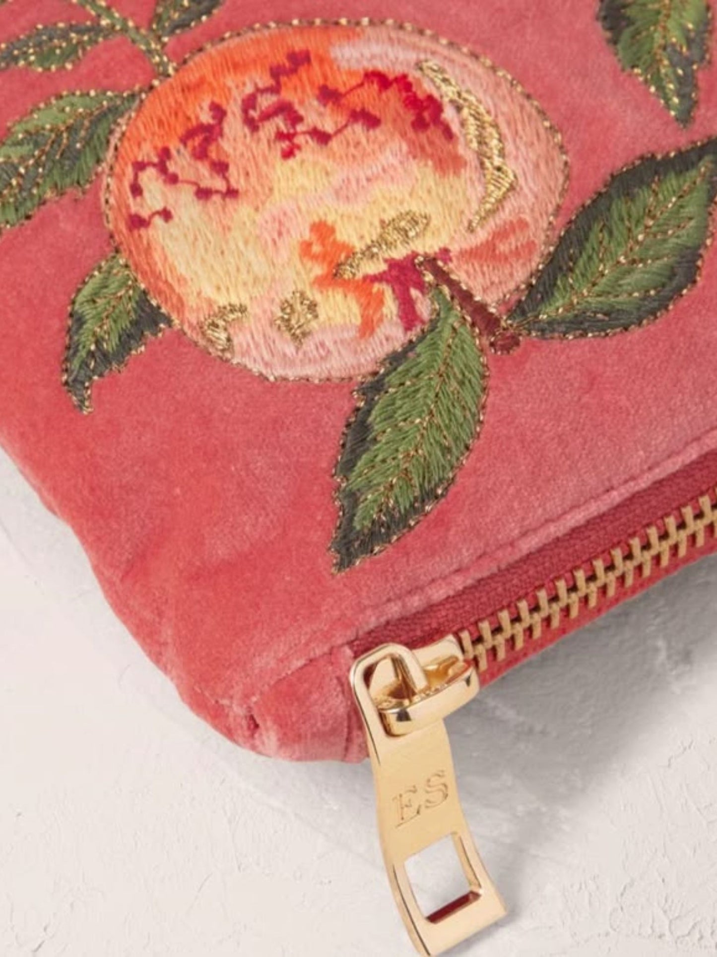 Elizabeth Scarlett Velvet Everyday Pouch - Spiced Coral Summer Peach
