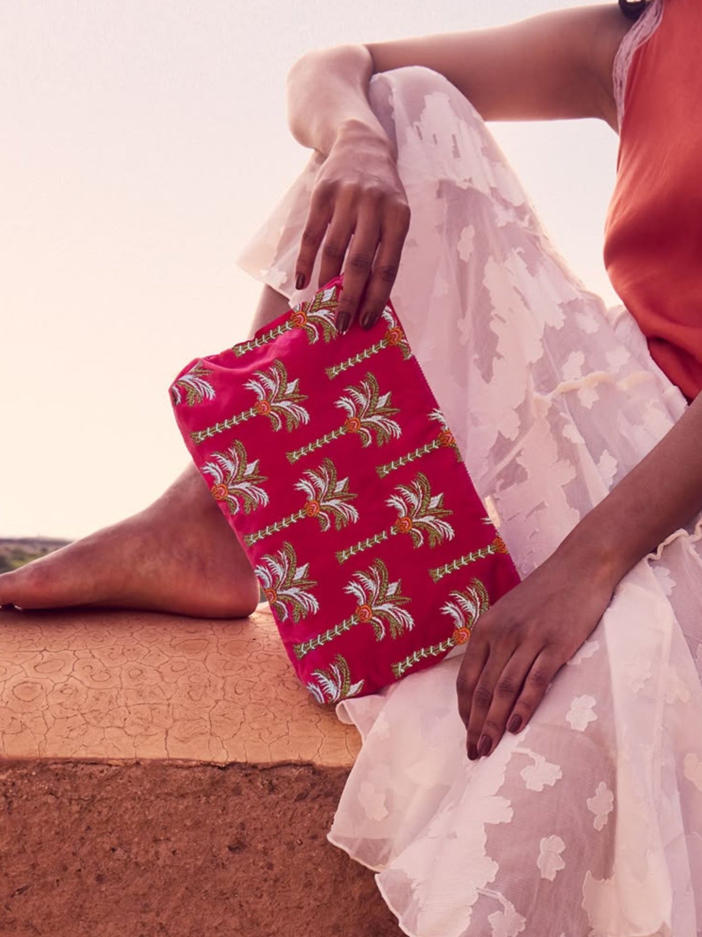 Elizabeth Scarlett Velvet Everyday Pouch - Pink Gold Palm
