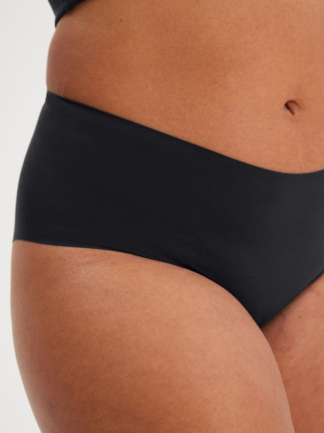 Girlfriend Collective High Rise Brief - Raven