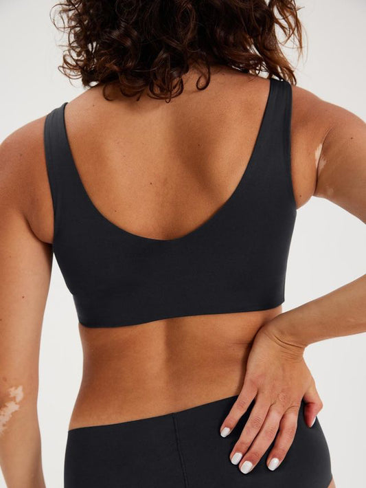 Girlfriend Collective Scoop Neck Bralette - Raven