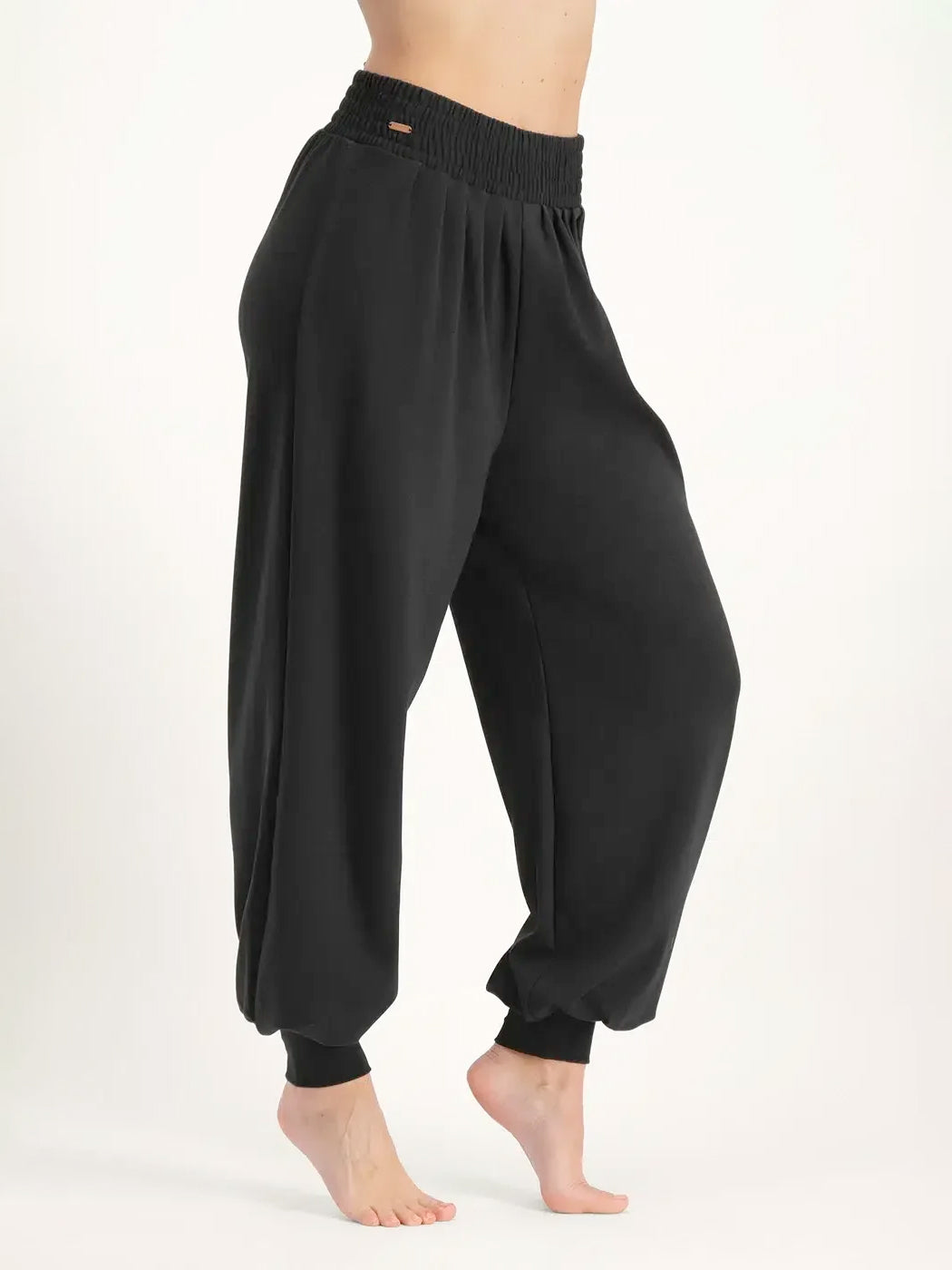 Urban Goddess Jaya Harem Summer Yoga Pants - Onyx Black