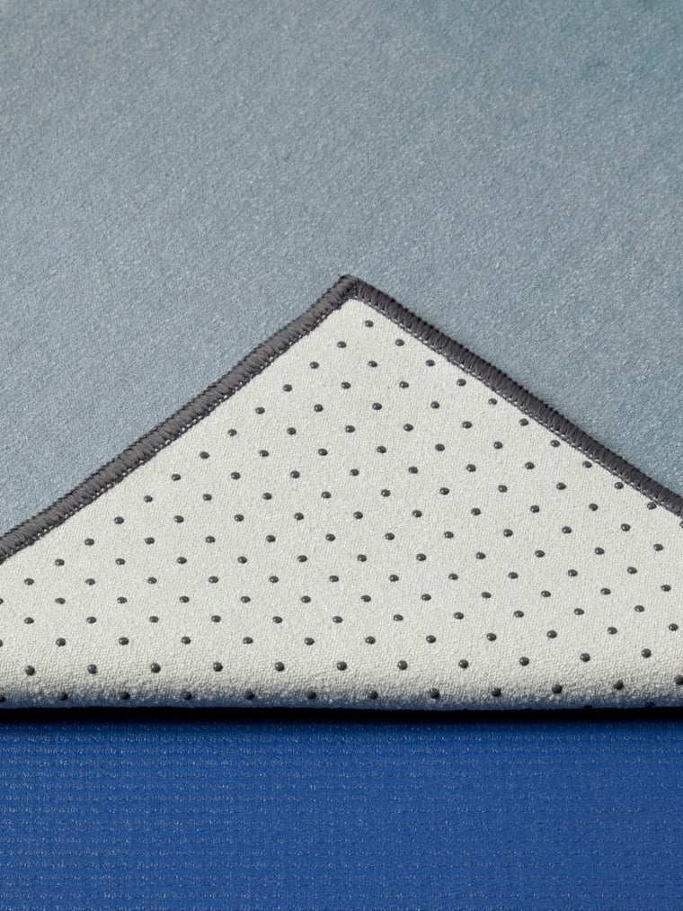 Manduka Yogitoes Yoga Mat Towel - Aurora