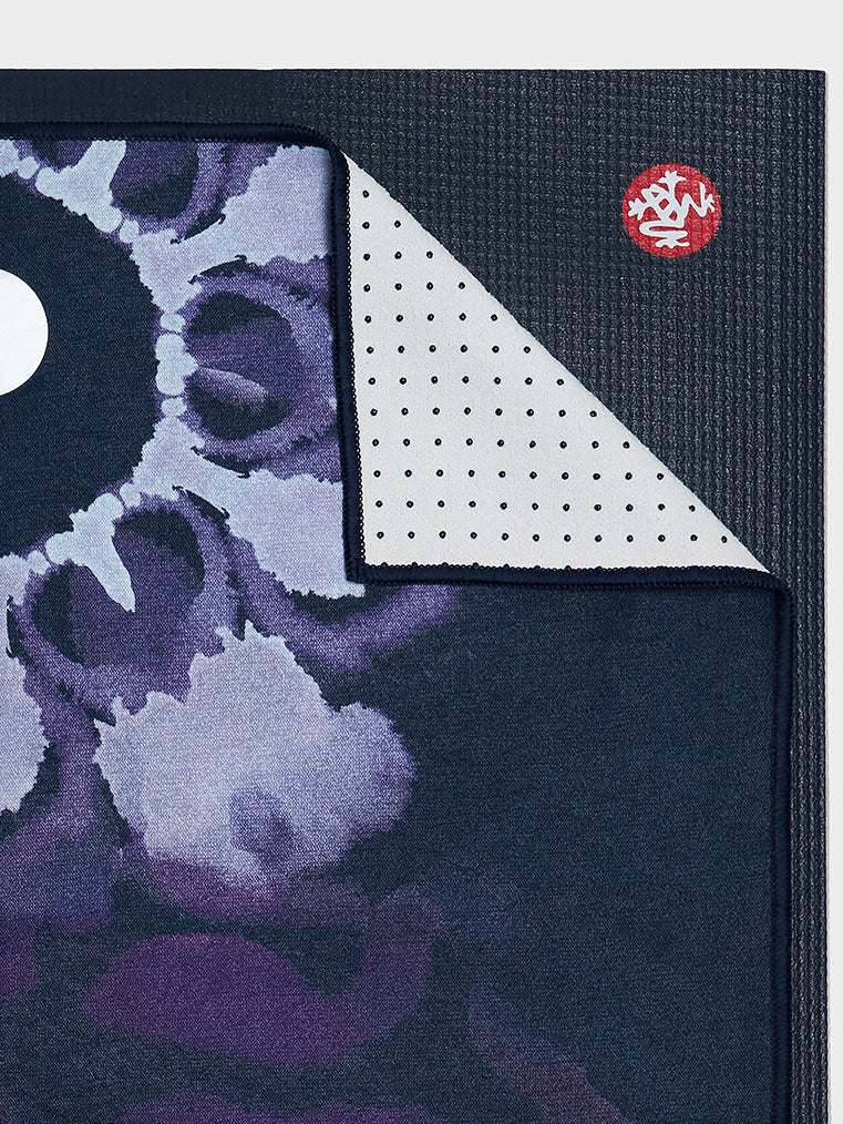 Manduka Yogitoes Yoga Mat Towel - Chakra Residence