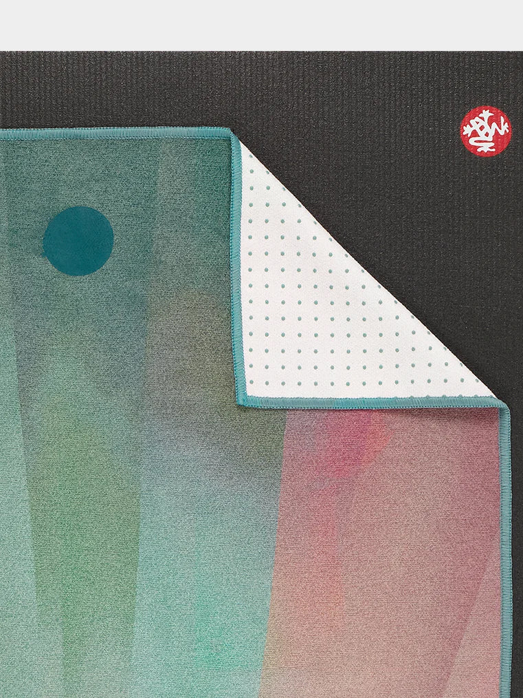 Manduka Yogitoes Yoga Mat Towel - Crystal Chakra Ray