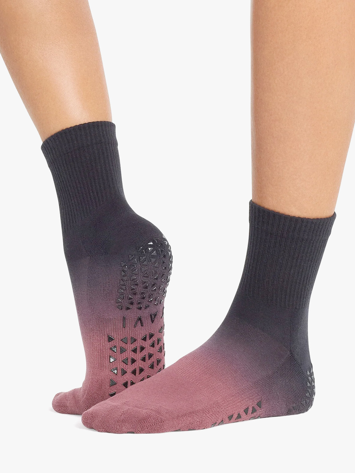 Tavi Noir Aria Grip Socks - Wine Ombre
