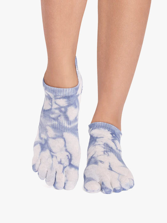 ToeSox Full Toe Low Rise Grip Socks - Soft Blue Tie Dye – Yogamatters