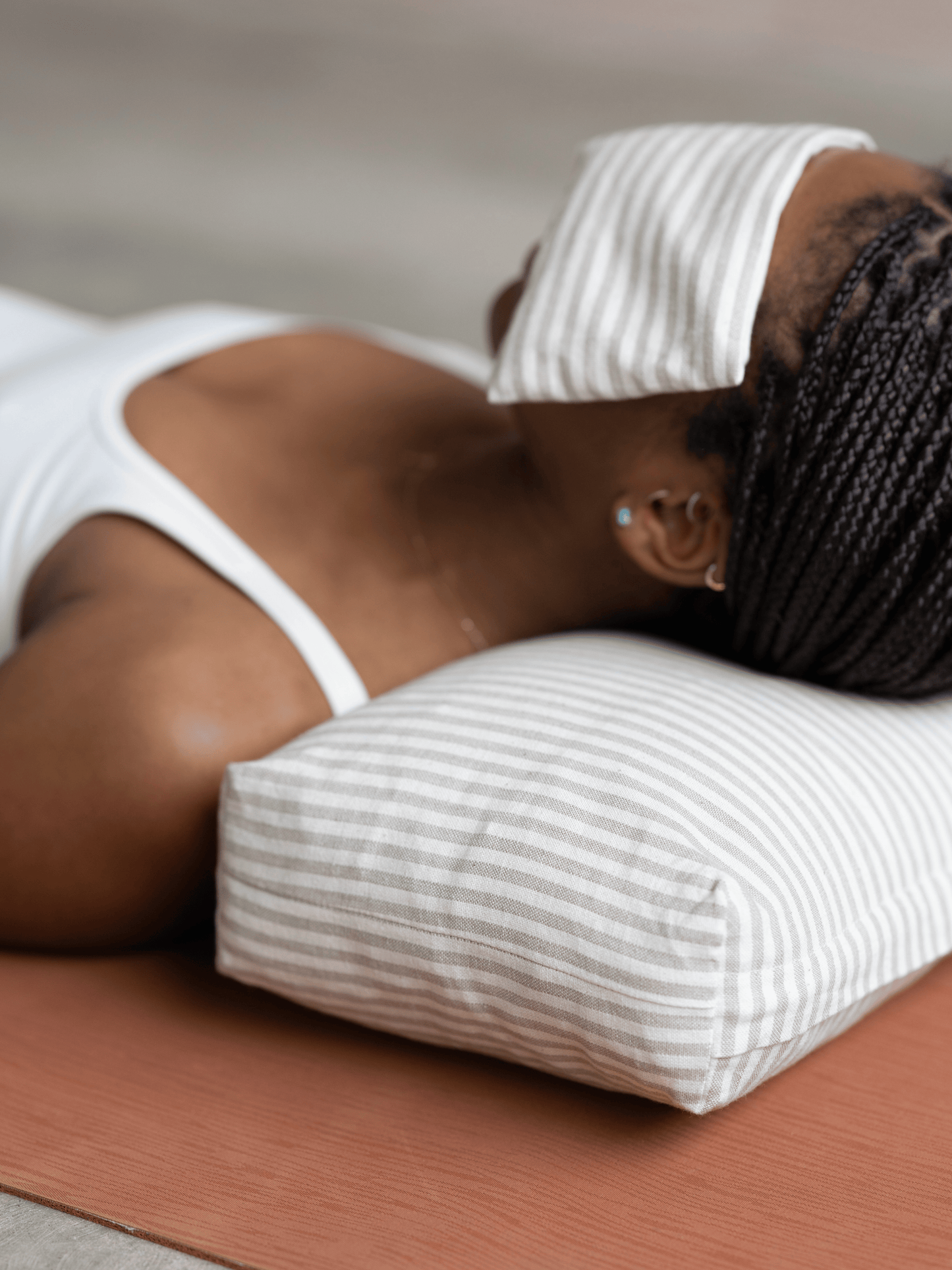 Yogamatters Form Rectangular Stripe Buckwheat Bolster