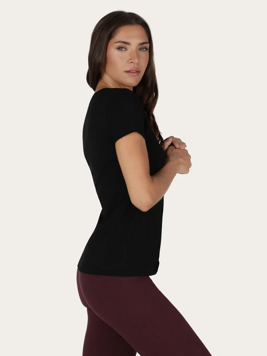 Urban Goddess Lua Yoga Tee - Onyx Black