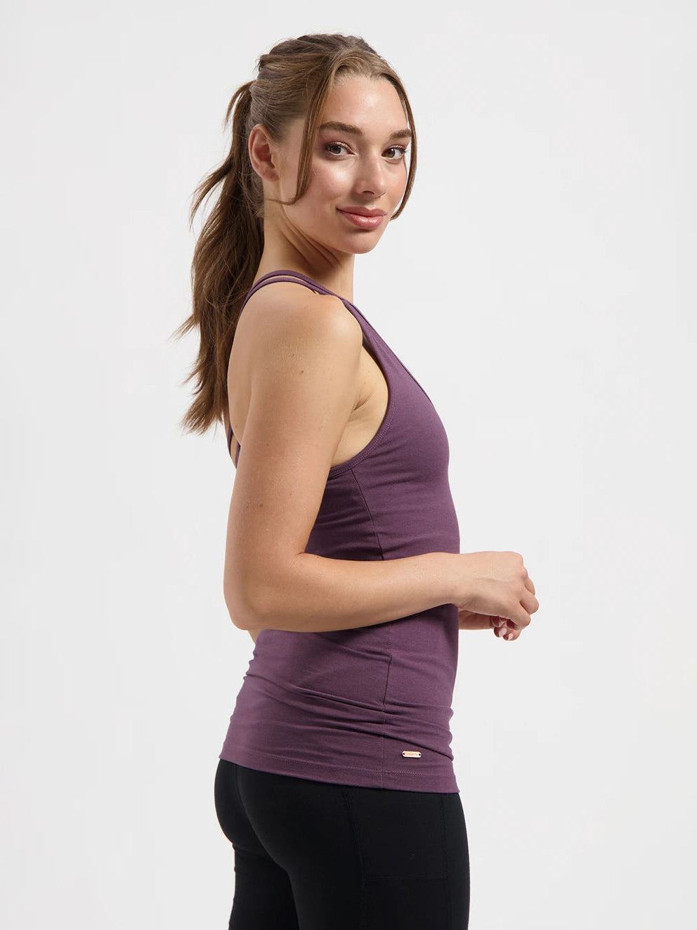 Urban Goddess Lyrais Yoga Tank - Berry