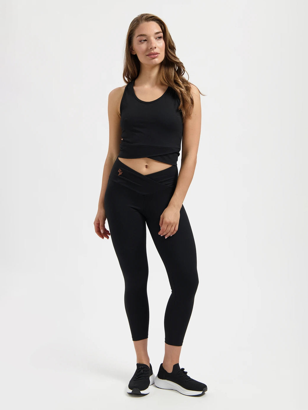 Urban Goddess Sati Crop Yoga Tank - Onyx Black
