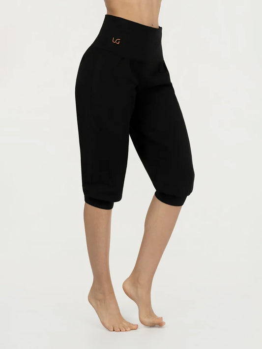 Urban Goddess Sukha Capri Yoga Pants - Onyx Black