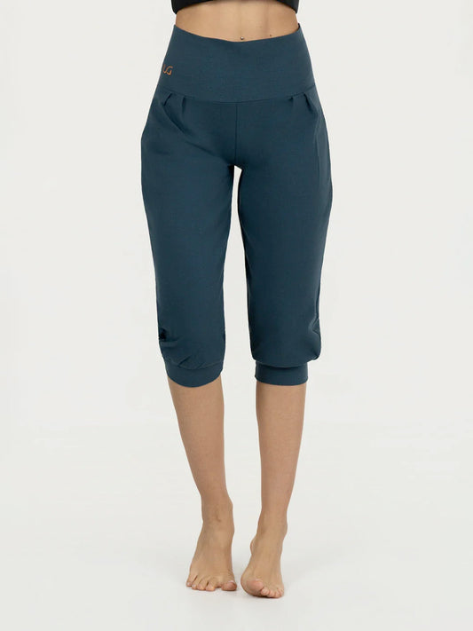 Urban Goddess Sukha Capri Yoga Pants - Orion