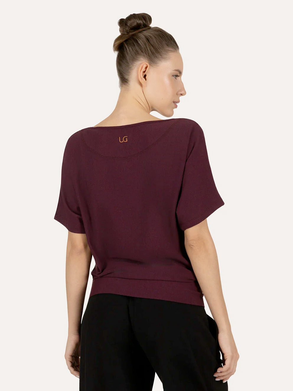 Urban Goddess Budhi Short Sleeve Yoga Top - Fig