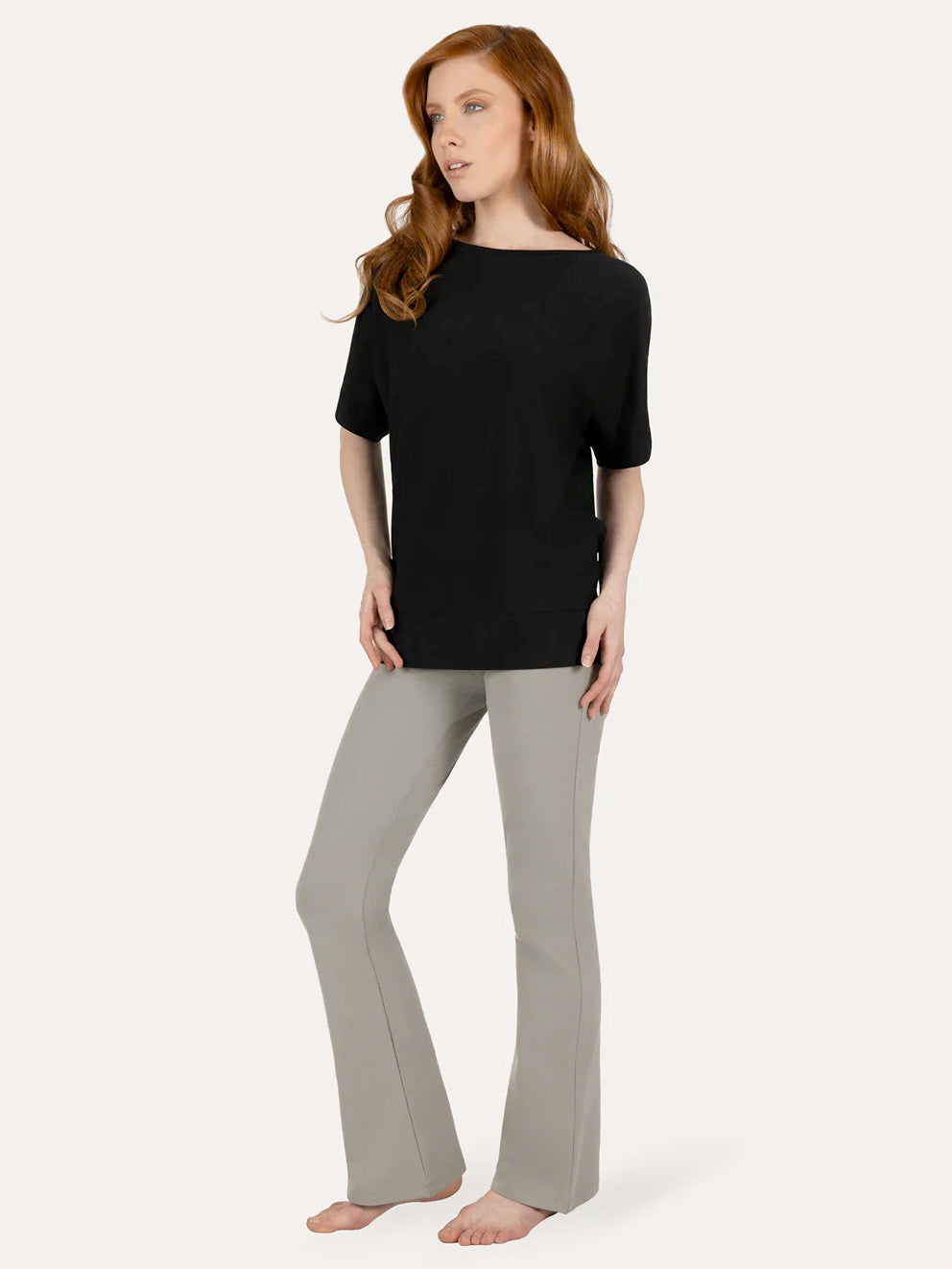 Urban Goddess Budhi Short Sleeve Yoga Top - Onyx Black