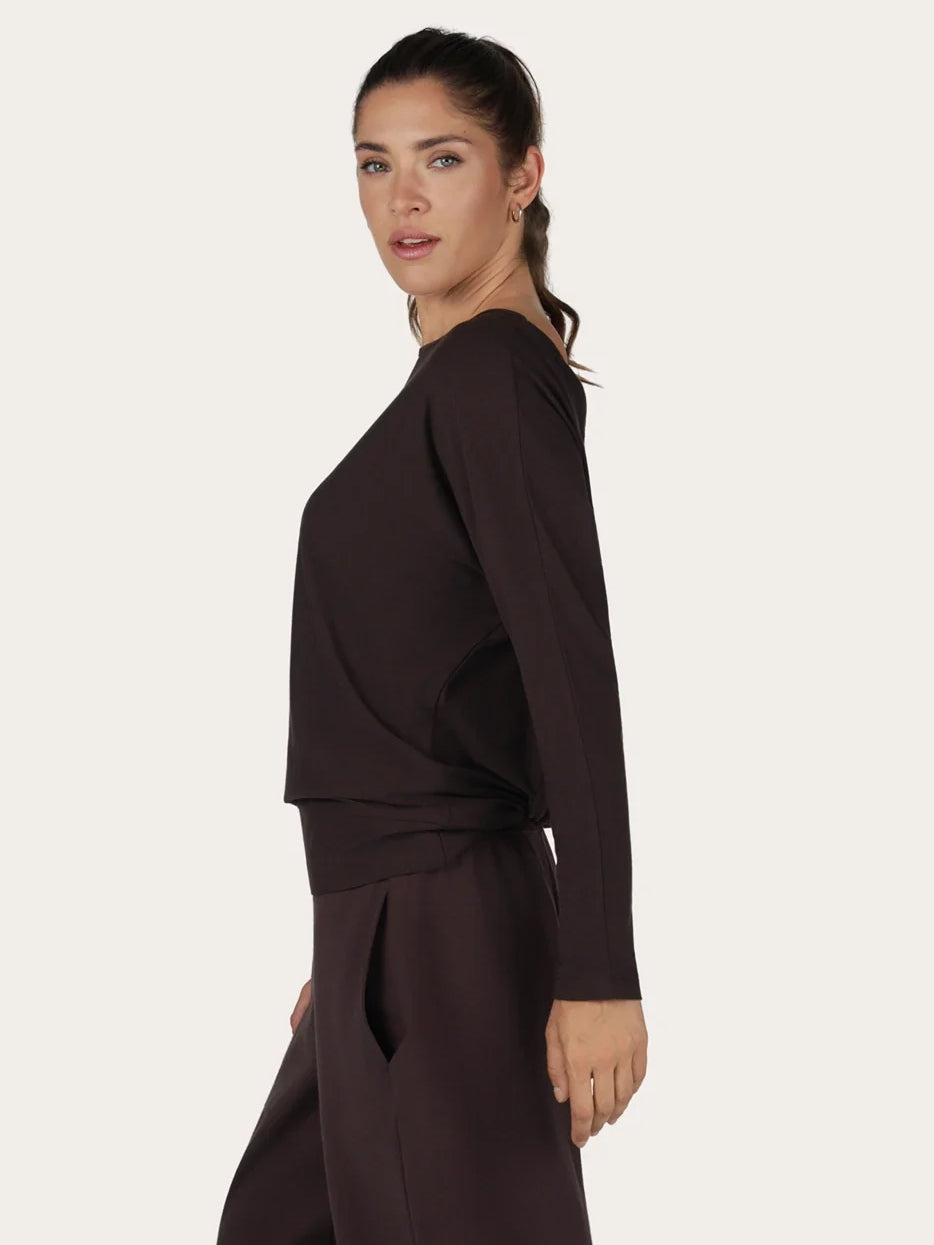Urban Goddess Budhi Long Sleeve Yoga Top - Coffee