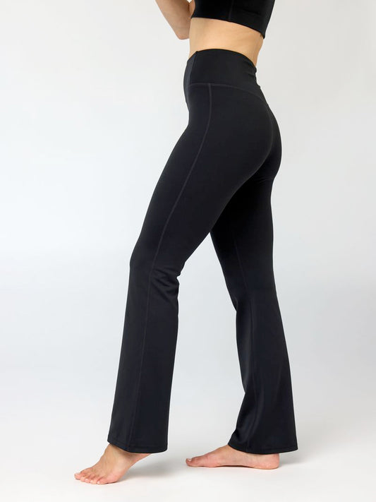 Girlfriend Collective Float Groove Flare Legging - Black
