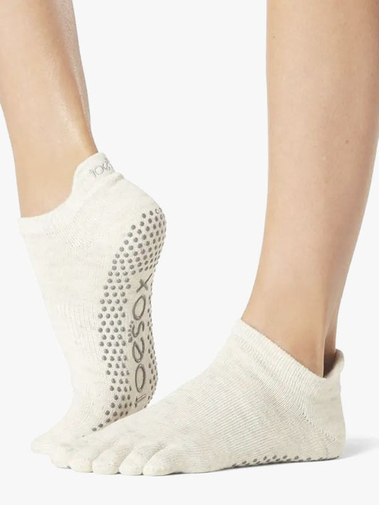Toesox Full Toe Low Rise Grip Socks - Oatmeal
