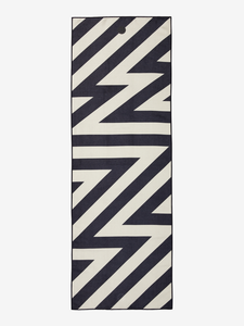 Manduka Yogitoes Skidless Yoga Mat Towel 3.0 - Nouveau Zig Zag