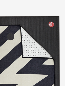 Skidless yoga mat hot sale