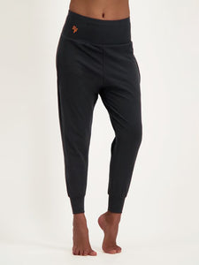 Urban Goddess Bhumi Pants Urban Black