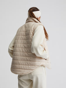 Varley Ellis Reversible Quilt Gilet - Sandshell Silver Lining