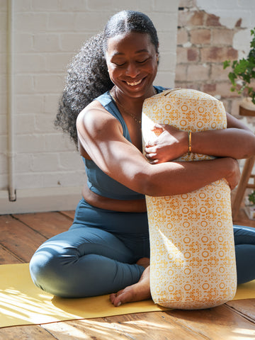 Yogamatters Organic Cotton Daisy Print Buckwheat Bolster